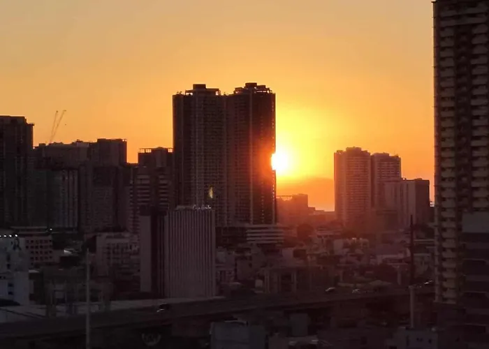 Chino Roces Makati - Free Parking - Red Residences *