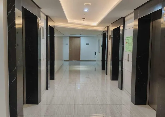 Apartment Chino Roces Makati - Free Parking - Red Residences