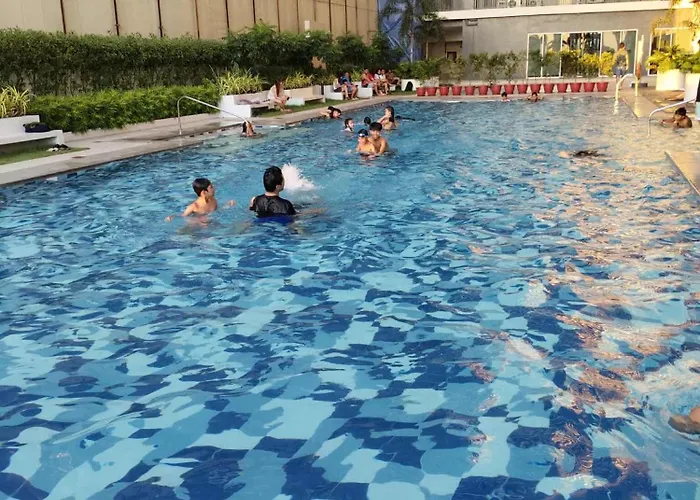 Apartment Chino Roces Makati - Free Parking - Red Residences