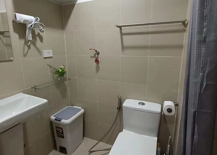 Chino Roces Makati - Free Parking - Red Residences Apartment Manila