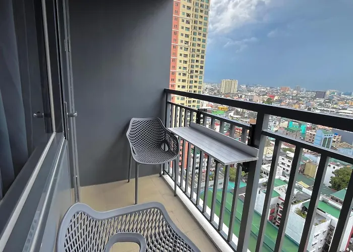 Chino Roces Makati - Free Parking - Red Residences Manila